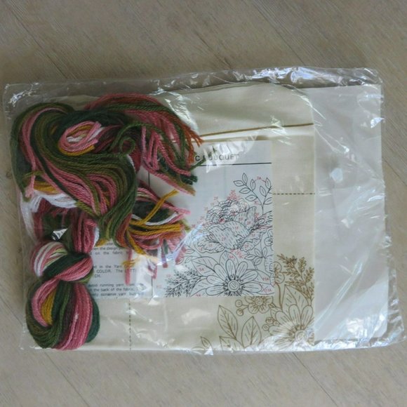 Vintage Creative Circle CLASSIC BOUQUET 0610 New Old Stock USA Made - Picture 8 of 11